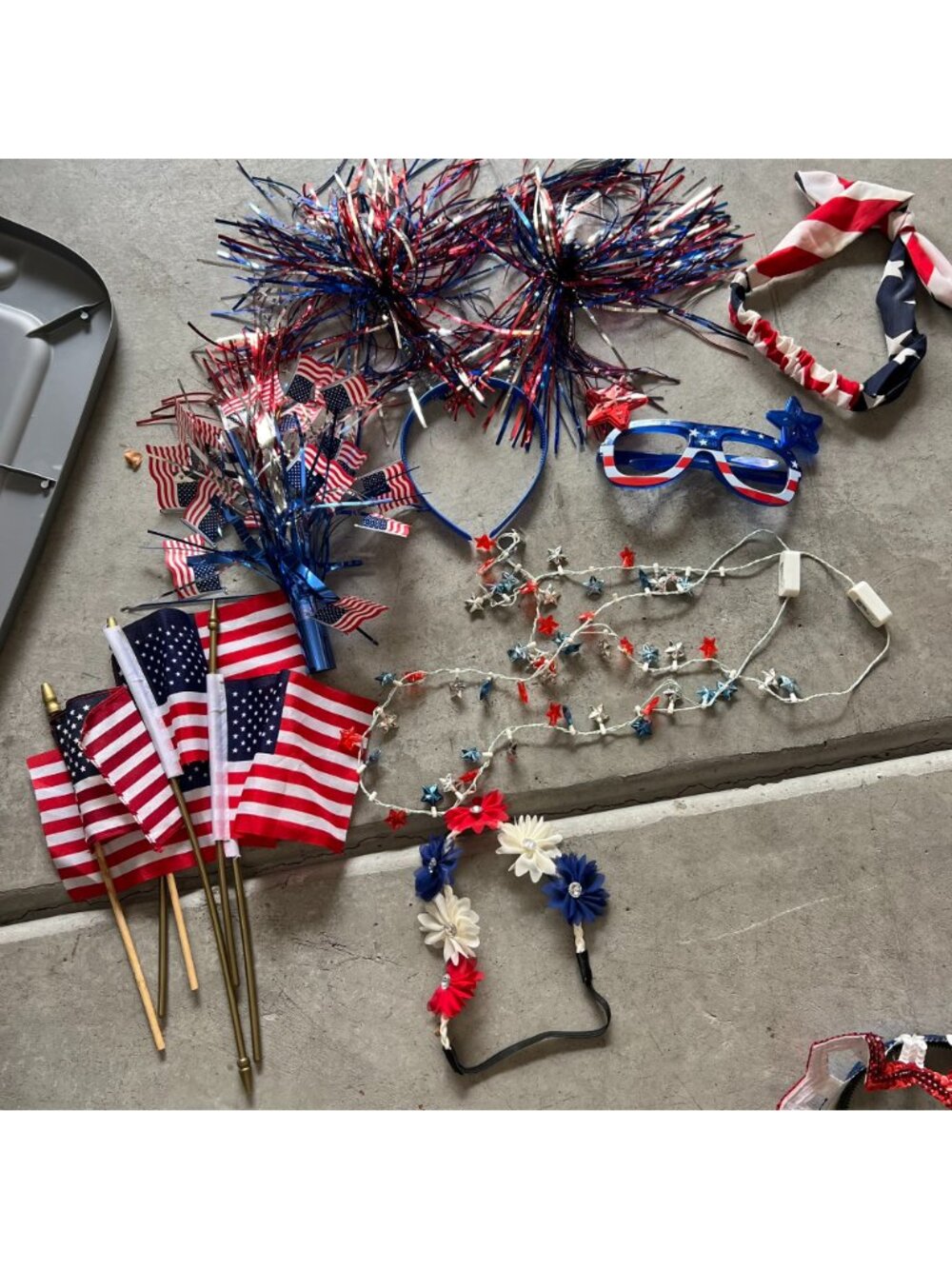 Patriotic-Themed Party Supplies & Decorations for U.S. Independence Day July 4th